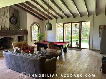 EXCLUSIVA CASA EN VENTA EN HACIENDA  DE VALLE ESCONDIDO