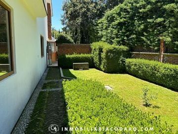 EXCLUSIVA CASA EN VENTA EN HACIENDA  DE VALLE ESCONDIDO