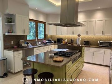 EXCLUSIVA CASA EN VENTA EN HACIENDA  DE VALLE ESCONDIDO