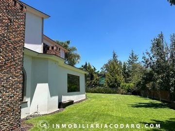 EXCLUSIVA CASA EN VENTA EN HACIENDA  DE VALLE ESCONDIDO