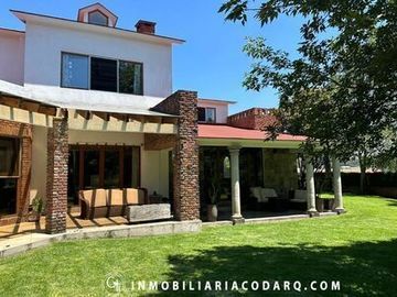 EXCLUSIVA CASA EN VENTA EN HACIENDA  DE VALLE ESCONDIDO