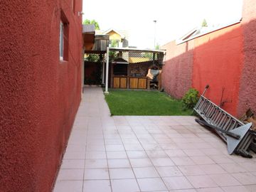 Casa en venta con 4 dormitorios y 2 baños en Puente Alto