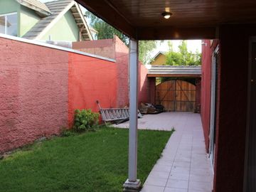 Casa en venta con 4 dormitorios y 2 baños en Puente Alto