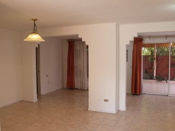 Casa en venta con 4 dormitorios y 2 baños en Puente Alto