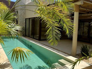 Casas en venta TIki Tiki en Cholul, Yucatán.