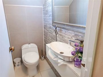 Casa en Venta en (mvr) Casa cercana Avenida Agua Santa