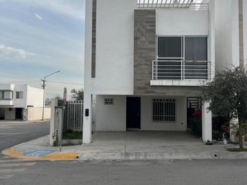 CASA EN VENTA EN VILLA CASTELO, ESCOBEDO NUEVO LEON