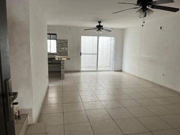CASA EN VENTA EN VILLA CASTELO, ESCOBEDO NUEVO LEON