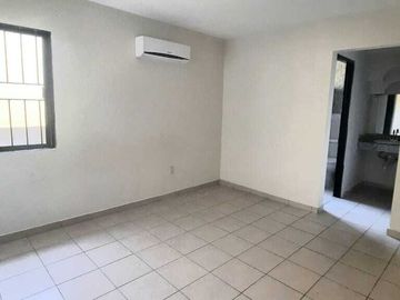 CASA EN VENTA UBICADA EN ZONA RESIDENCIAL COL. LAS VILLAS TAMPICO TAMAULIPAS
