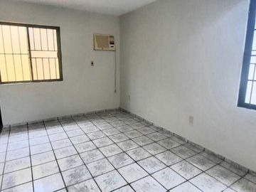 CASA EN VENTA UBICADA EN ZONA RESIDENCIAL COL. LAS VILLAS TAMPICO TAMAULIPAS