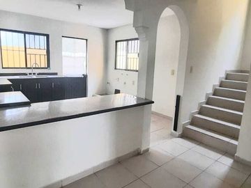 CASA EN VENTA UBICADA EN ZONA RESIDENCIAL COL. LAS VILLAS TAMPICO TAMAULIPAS