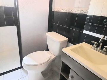 CASA EN VENTA UBICADA EN ZONA RESIDENCIAL COL. LAS VILLAS TAMPICO TAMAULIPAS