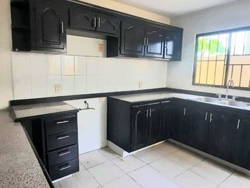 CASA EN VENTA UBICADA EN ZONA RESIDENCIAL COL. LAS VILLAS TAMPICO TAMAULIPAS