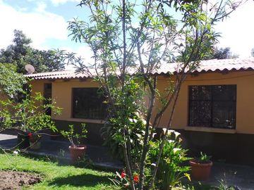 VIVIENDA CAMPESTRE LOTE 4 DE 3 BLOQUES CONSTRUCTIVOS CON JARDÍN Y ÁRBOLES FRUT.