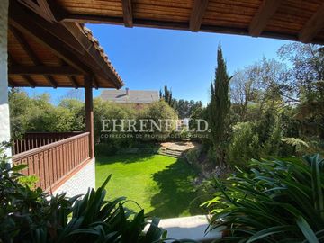 Pinares de Montemar, Concón. Gran Casa de 346 m2.