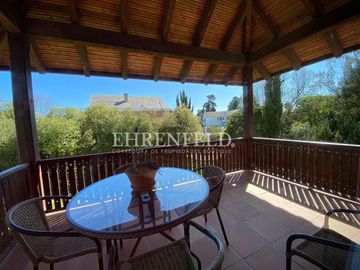 Pinares de Montemar, Concón. Gran Casa de 346 m2.