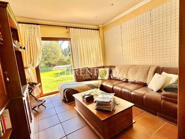 Pinares de Montemar, Concón. Gran Casa de 346 m2.