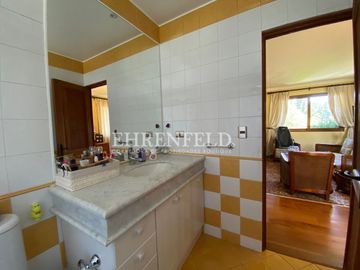 Pinares de Montemar, Concón. Gran Casa de 346 m2.