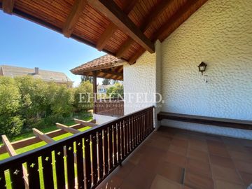 Pinares de Montemar, Concón. Gran Casa de 346 m2.