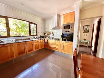 Pinares de Montemar, Concón. Gran Casa de 346 m2.