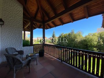 Pinares de Montemar, Concón. Gran Casa de 346 m2.