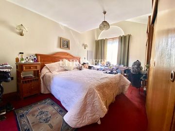 Rebajada! Centro de Los Andes. Casa esquina de 284 m2.