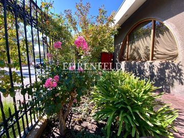 Rebajada! Centro de Los Andes. Casa esquina de 284 m2.