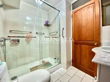 Rebajada! Centro de Los Andes. Casa esquina de 284 m2.