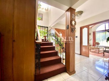 Rebajada! Centro de Los Andes. Casa esquina de 284 m2.