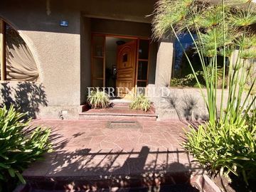 Rebajada! Centro de Los Andes. Casa esquina de 284 m2.