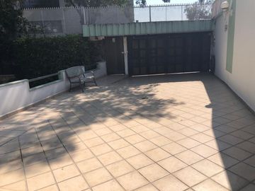 Casa en Venta para Remodelación en Pedregal