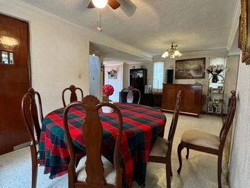 Calacoaya Residencial - Casa en esquina en venta-Atizapán de Zaragoza Edo Méx