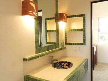 Magnífica y espaciosa casa en venta frente al mar en Sisal