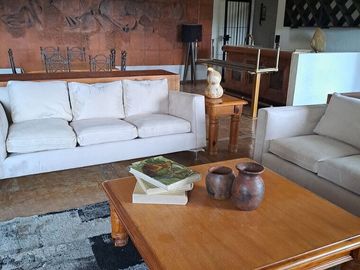 “Casa en venta con excelente terreno en Salazar”
