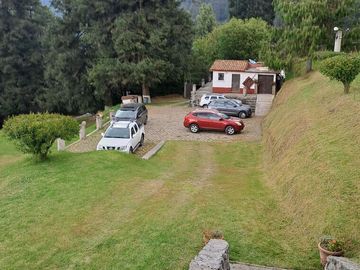 “Casa en venta con excelente terreno en Salazar”
