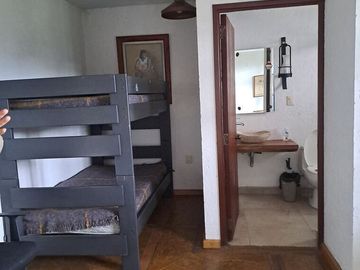 “Casa en venta con excelente terreno en Salazar”