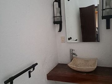 “Casa en venta con excelente terreno en Salazar”