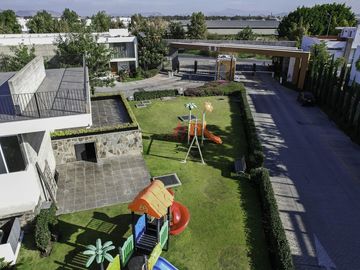 CASA EN VENTA EN COTO FONTEÉ, SOLARES ZAPOPAN JALISCO.