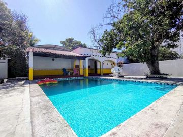Venta de casa con 4 recámaras en Emiliano Zapata Oriente