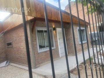 Dos casas en bloque, ideal inversores para alquiler como estudios