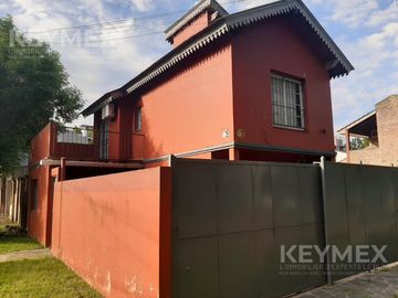 Dos casas en bloque, ideal inversores para alquiler como estudios
