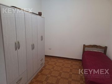 Dos casas en bloque, ideal inversores para alquiler como estudios