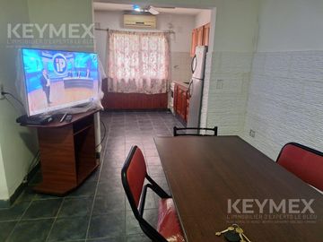 Dos casas en bloque, ideal inversores para alquiler como estudios
