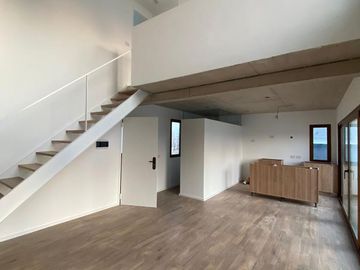 LOFT ( DEPARTAMENTO - DUPLEX)- calle 38 entre 6 y Plaza Olazabal-  La Plata
