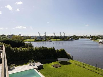 Casa en Venta en Albanueva, Tigre con salida al río Luján