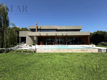Casa en Venta en Albanueva, Tigre con salida al río Luján