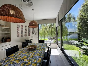 Casa en Venta en Albanueva, Tigre con salida al río Luján