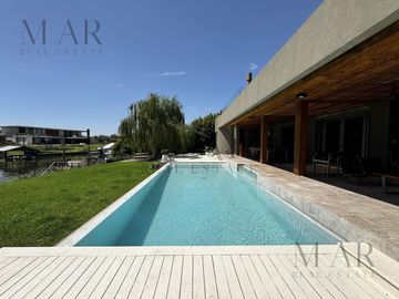 Casa en Venta en Albanueva, Tigre con salida al río Luján