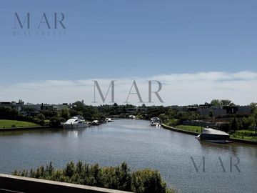 Casa en Venta en Albanueva, Tigre con salida al río Luján