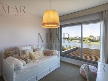 Casa en Venta en Albanueva, Tigre con salida al río Luján